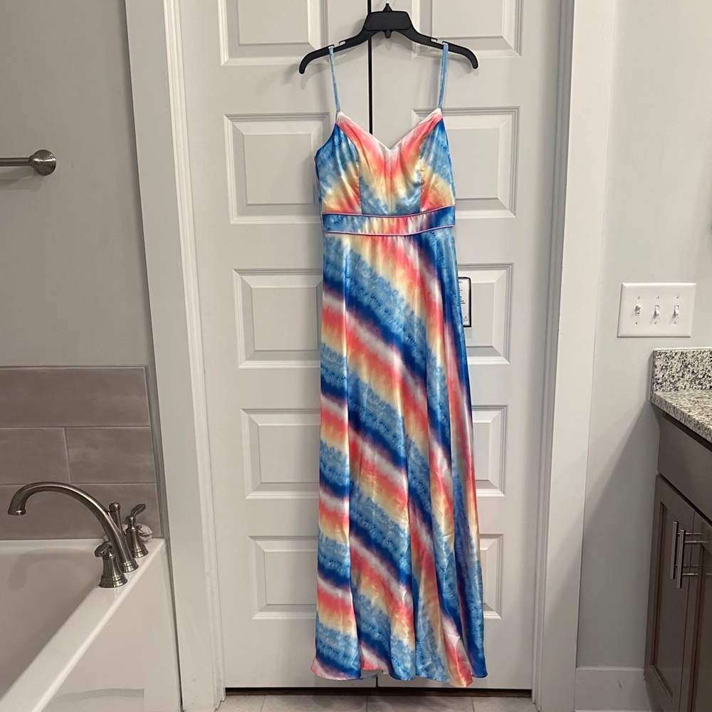 Macy’s Silky City Studio Striped Watercolor Prom Dress Size 5